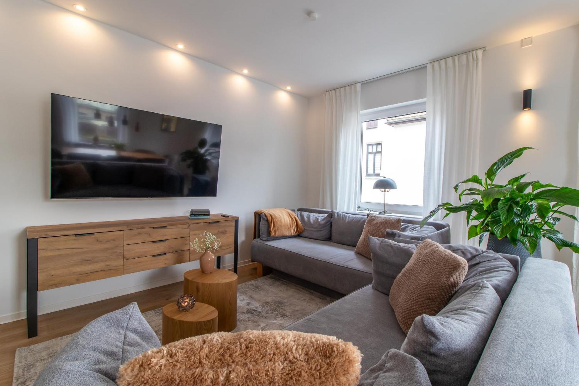 Stilvolles City-Apartment I Netflix I Wlan L Stellplatz I Zentral Schwarzenberg  Exterior foto